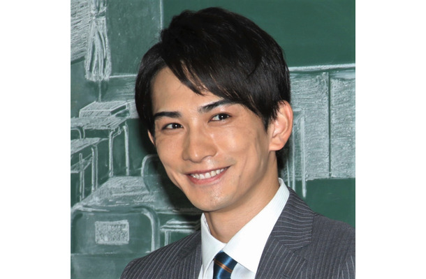 町田啓太【撮影：小宮山あきの】