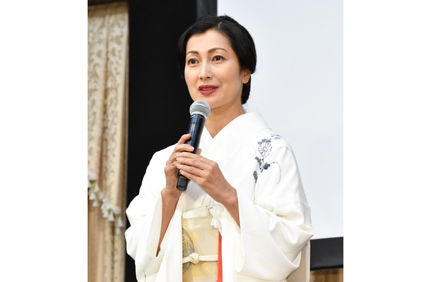 鶴田真由【写真：竹内みちまろ】