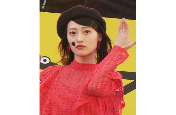 三秋里歩【写真：編集部】