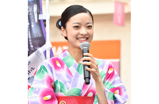 川瀬莉子【写真：竹内みちまろ】