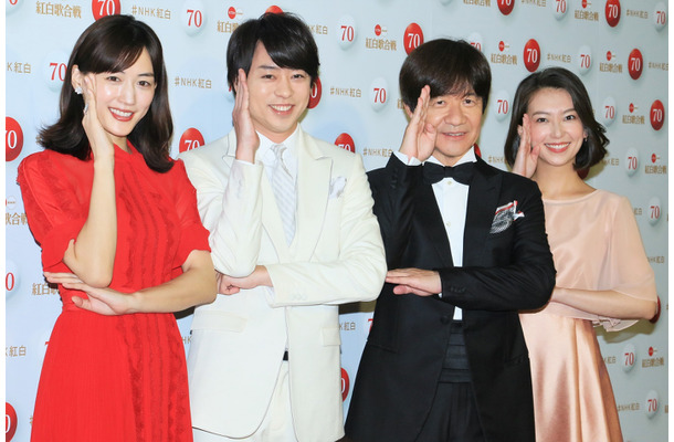 綾瀬はるか、内村光良、櫻井翔、和久田麻由子アナ【撮影：小宮山あきの】