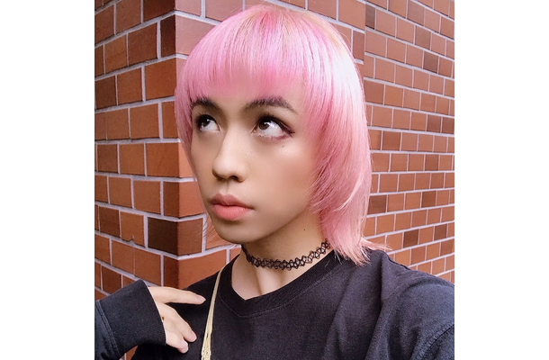 りゅうちぇる、芸能生活で初のピンク髪にイメチェン！