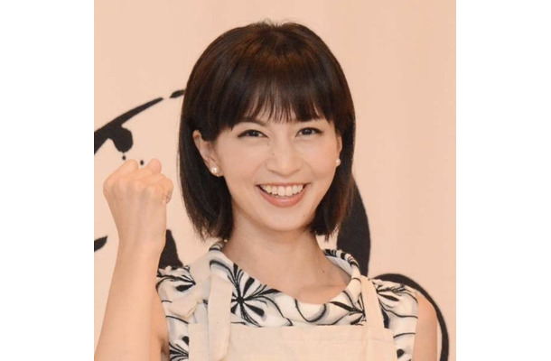 安田美沙子 きわどいドレスをエレガントに着こなし ドキッとした きれい Rbb Today