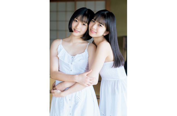 Juice=Juice・宮本佳林＆井上玲音　（C）ワニブックス