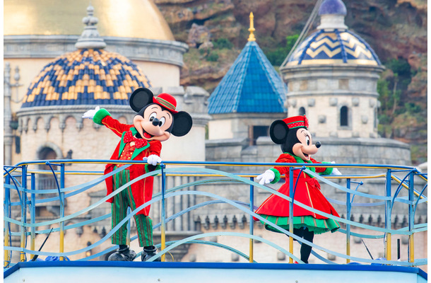 東京ディズニーランド シー クリスマスパレードがスタート Rbb Today