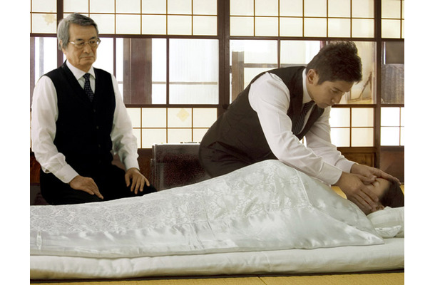 「おくりびと」