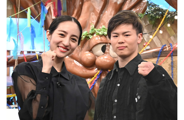 那須川天心、堀田茜（C）TBS