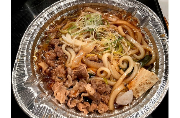 すき家の「牛すき鍋定食」をテイクアウト！