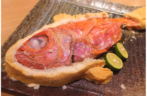 祝い事にピッタリ！イカセンターで高級ブランド魚「叉木の金目鯛」塩釜焼が発売