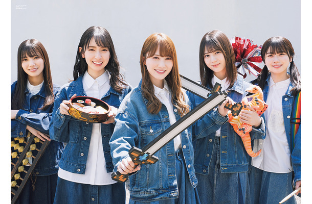 「B.L.T.2021年7月号」別冊付録 ： 加藤史帆＆金村美玖＆河田陽菜＆小坂菜緒＆丹生明里（日向坂46）両面超ビッグポスター