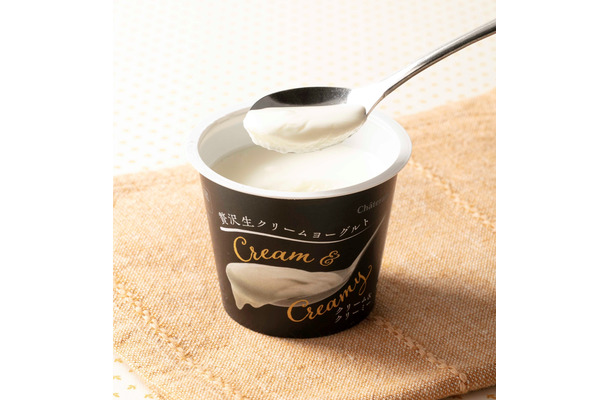 まるでクリームチーズ...シャトレーゼ、「贅沢生クリームヨーグルトCream&Creamy」新発売