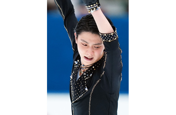 『YUZU’LL BE BACK III』（スポーツニッポン新聞社）　撮影・小海途良幹、構成・長久保豊