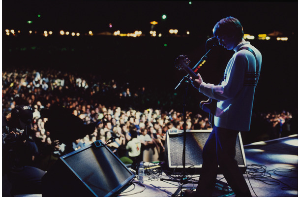 OASIS KNEBWORTH 1996_CREDIT JILL FURMANOVSKY