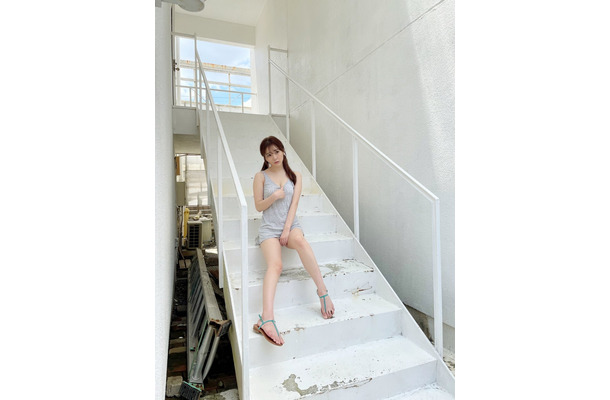 写真は由良朱合公式Twitterから（※写真は所属事務所より掲載許諾をいただいております）