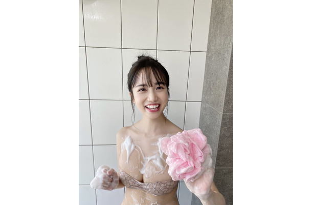 写真は花巻杏奈の公式Twitterから（※写真は所属事務所より掲載許諾をもらってます）