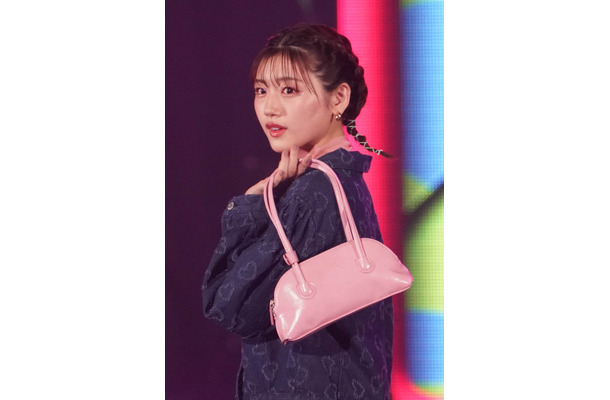 佐々木美玲【写真：竹内みちまろ】