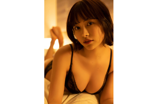 鈴木聖デジタル写真集『SPA!デジタル写真集 鈴木聖「やんちゃな誘惑」』（扶桑社）