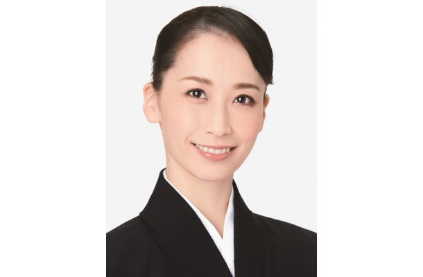 宝塚歌劇団月組トップ娘役 海乃美月 出身地 富山県氷見市の きときと魚大使 に就任 Rbb Today