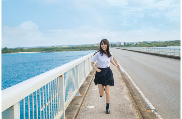 乃木坂46賀喜遥香 １st写真集 『まっさら』