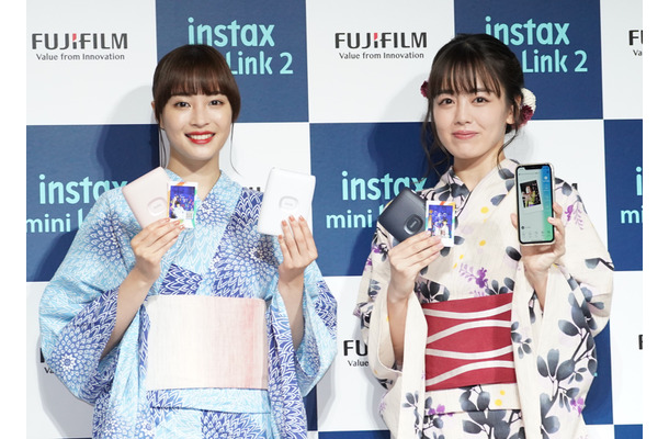 広瀬すず、伊原六花【写真：竹内みちまろ】