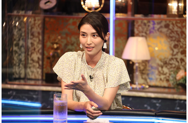 橋本マナミ　（c）フジテレビ