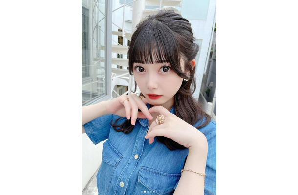 小浜桃奈（写真は小浜桃奈の公式インスタグラムより）※所属事務所より使用許諾を得ています