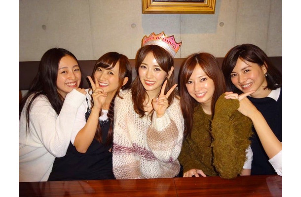 小松彩夏、泉里香、安座間美優、北川景子、沢井美優