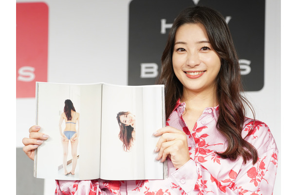 足立梨花【写真：竹内みちまろ】https://cms.rbbtoday.comhttps://cms.rbbtoday.com/ctmsArticleImageNewImageSpec/popup/746981/ctmsArticleImageNewImageSpec/popup/746980