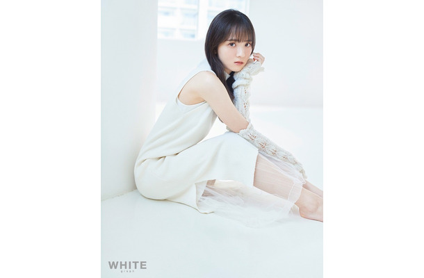 『水野舞菜 WHITE graph デジタル写真集』　（c）講談社