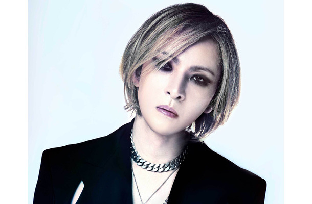 YOSHIKI、ウクライナ避難民のために1千万円を追加寄付