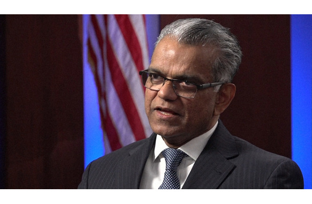 アメリカ国防総省　デブ・シュノイ博士 Dr. Dev Shenoy, Principal Director for Microelectronics, Department of Defense（C）ユニ