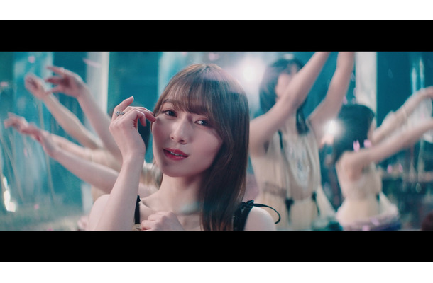 櫻坂46、新曲「桜月」MV公開！初センター・守屋麗奈の切ない表情や桜舞う映像美に注目