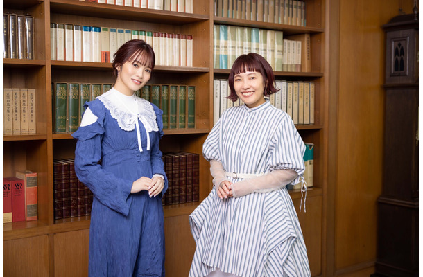 左から）宮田愛萌、千早茜