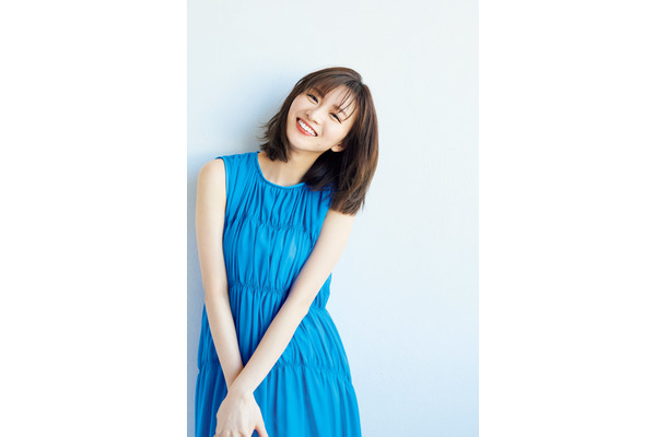 岡崎紗絵（c）光文社／週刊FLASH 写真：熊木優 (io)