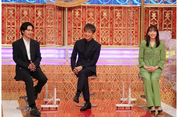 左から）北村匠海、木村拓哉、新垣結衣（c）フジテレビ