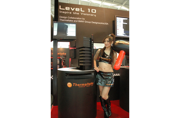 台湾Thermaltake社の10周年記念モデルケース「LeveL 10」