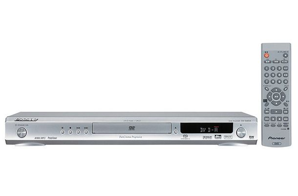 DivX対応ユニバーサルプレーヤーのDV-585A