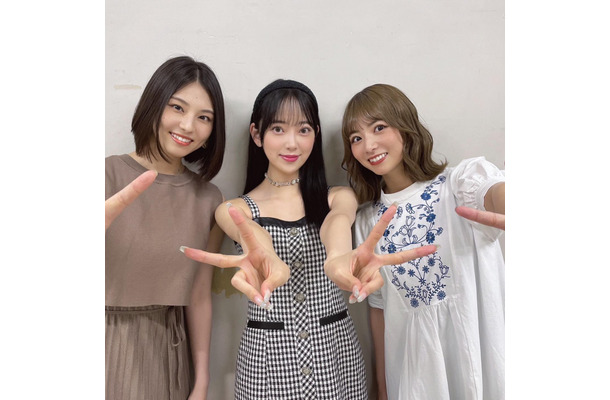 左から相楽伊織、堀未央奈、北野日奈子（インスタグラムから＝所属事務所に掲載許可をいただいています）