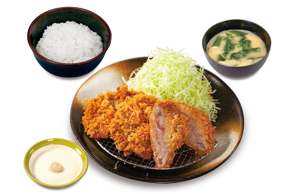 牛かつ定食（990円）