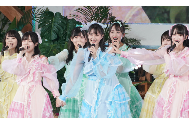 STU48【写真：竹内みちまろ】