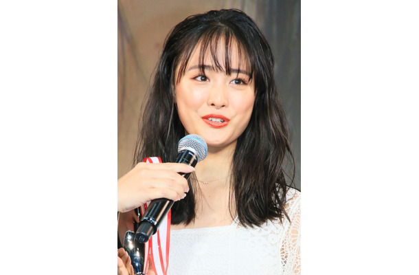 大友花恋【撮影：小宮山あきの】
