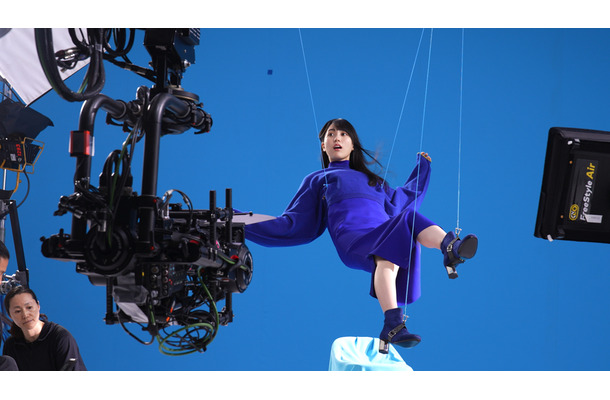乃木坂46・賀喜遥⾹、CMでワイヤーアクション！！？「本当にあっという間に終わっちゃった」