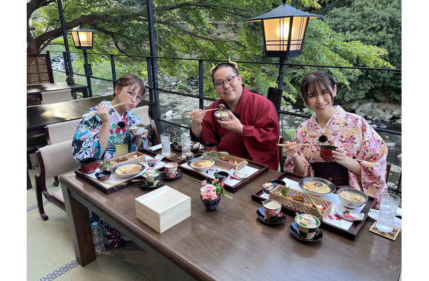 和田まんじゅうが、まんじゅうを食べ尽くす特番放送！美女にデレデレ