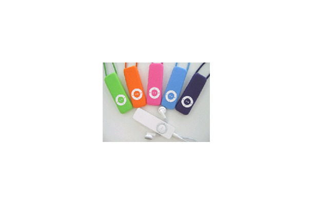 　ファーストリテイリングは、ユニクロブランドとしてiPod shuffle用ケース「color wear for iPod shuffle」を7月11日に発売する。なお、音楽機器向けの商品展開は、同社初の試みとなる。