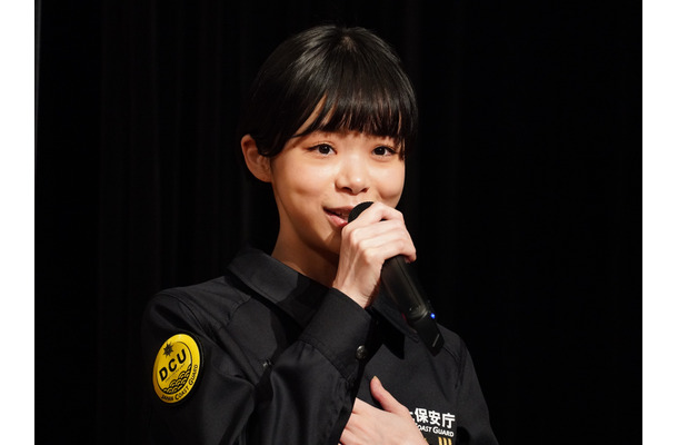 趣里【写真：竹内みちまろ】