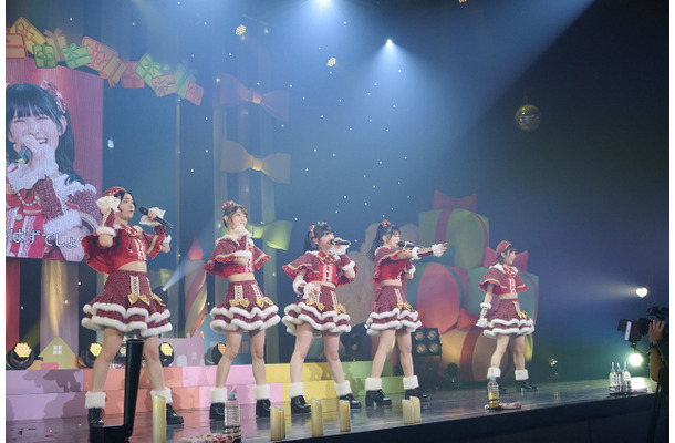 超ときめき♡宣伝部、恒例のクリスマスライブ「ときクリ」でサンタコス
