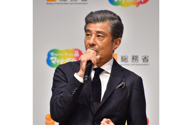 舘ひろし【写真：竹内みちまろ】