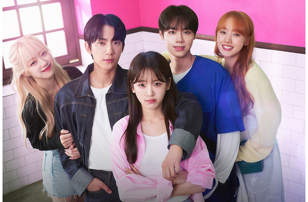 (左から)ジウォン(cignature)、ゴンチャン(B1A4)、キム・シギョン、アン・セミン、セイ(Weki Meki) （C）2023 BAMBOO NETWORK CO.,Ltd.