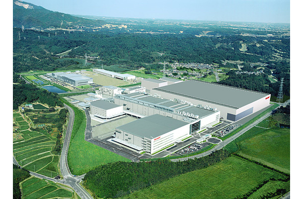 亀山工場　左：第1工場、右：第2工場（完成予想図）