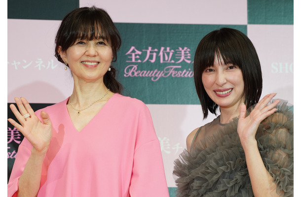 石野真子、奥菜恵【写真：竹内みちまろ】
